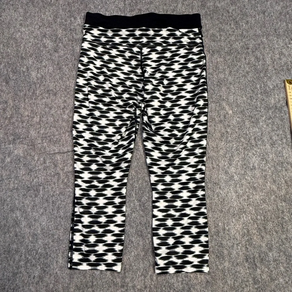 Nike Dri-FIT Epic Run Crop Leggings Black White Pattern 645610-011 Womens Medium